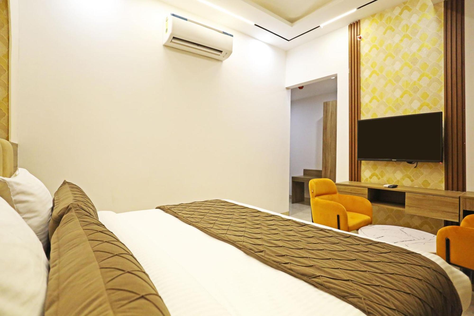 Hotel Hsp Plaza New Delhi Exterior photo