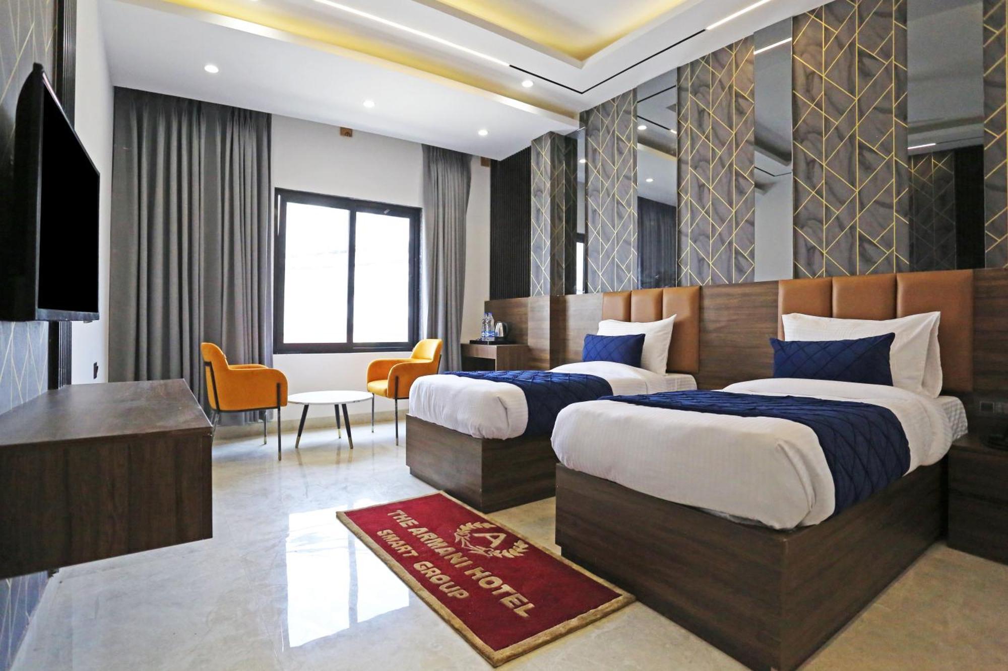 Hotel Hsp Plaza New Delhi Exterior photo