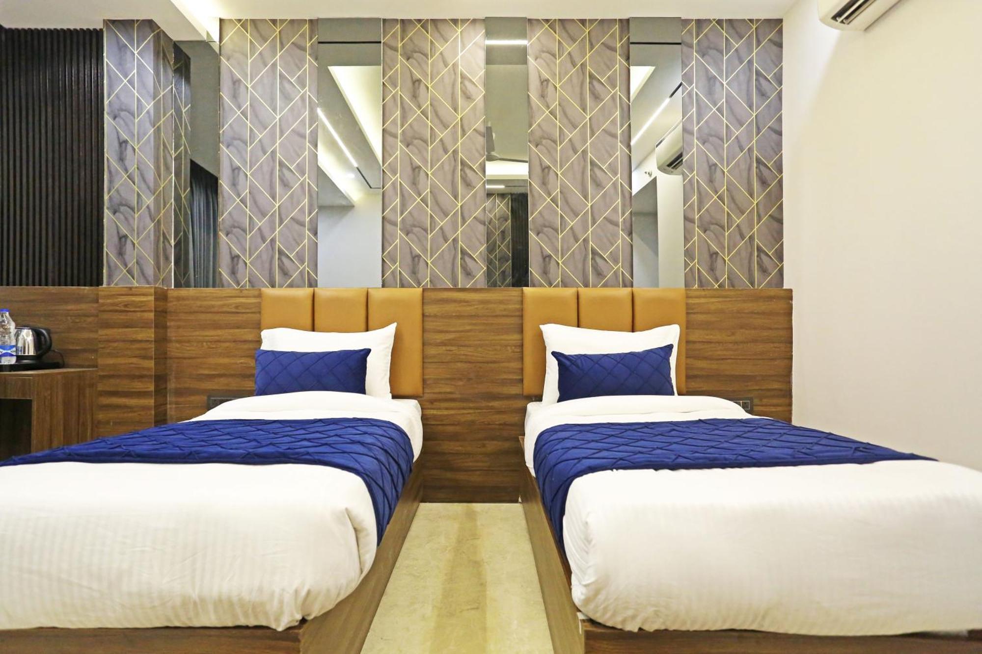 Hotel Hsp Plaza New Delhi Exterior photo