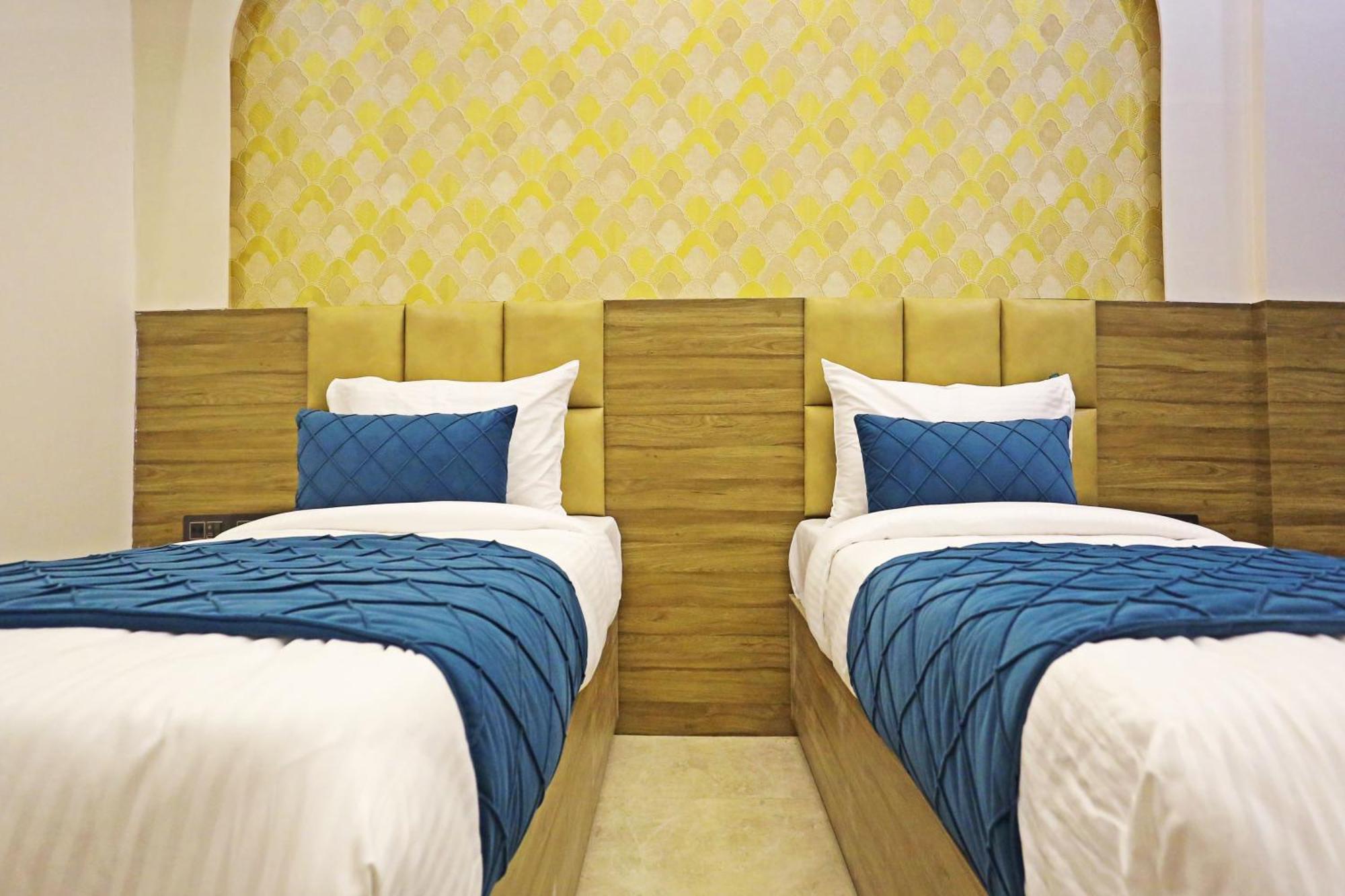Hotel Hsp Plaza New Delhi Exterior photo